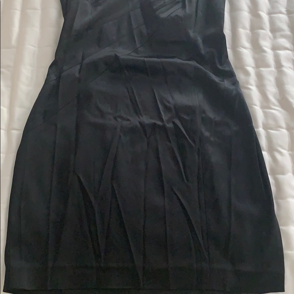 Calvin Klein - Picture 2 of 5